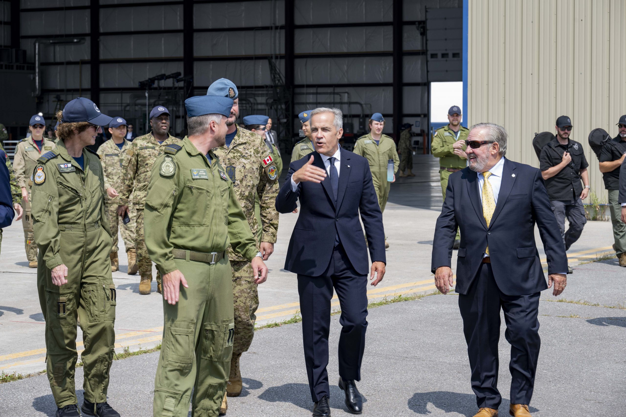 Prime Minister Carney announces pay raises for the Canadian Armed Forces